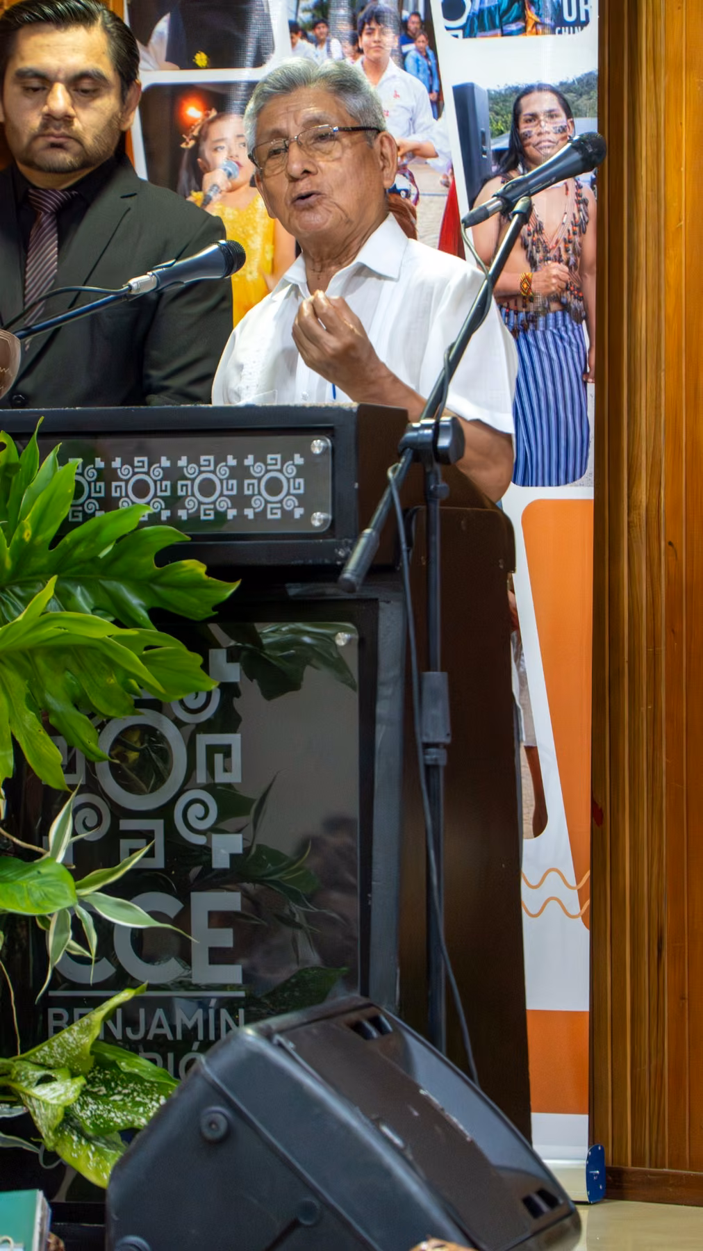 Registro fotográfico 02 de la presentación de la revista TUNTUI Nro. 1.