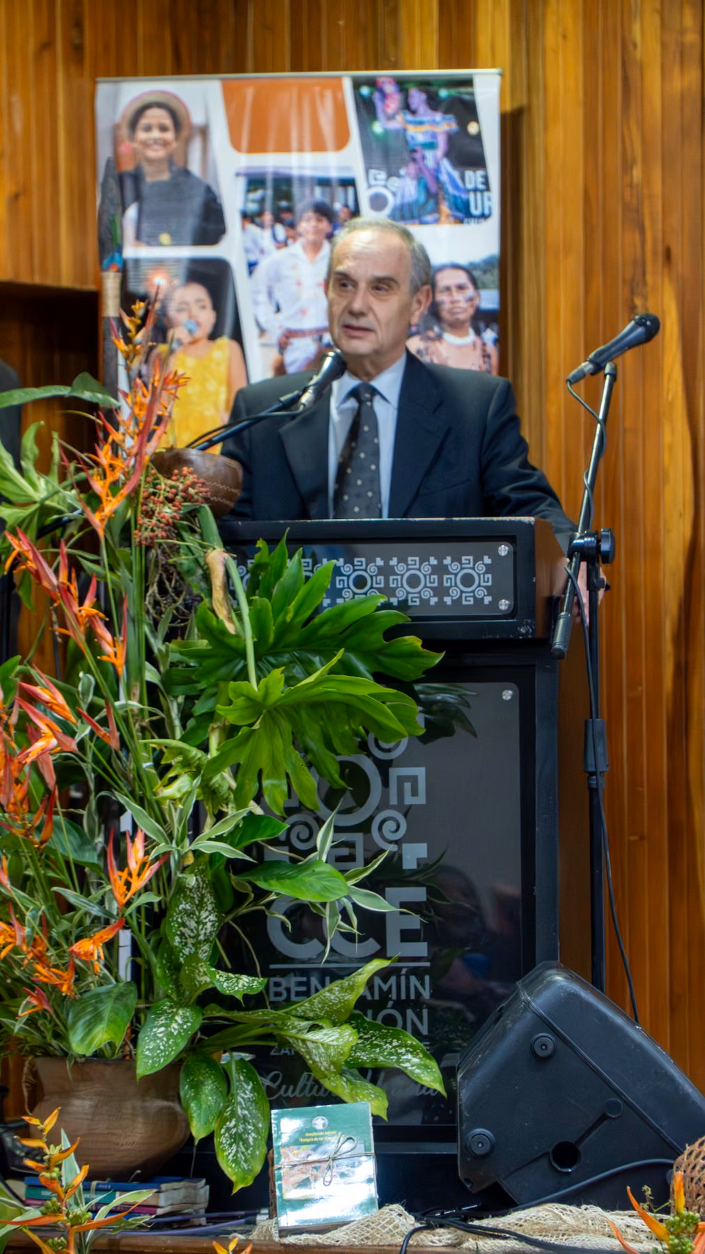 Registro fotográfico 07 de la presentación de la revista TUNTUI Nro. 1.